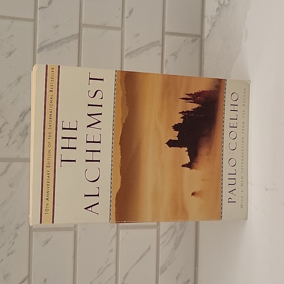 The Alchemist By Paulo Coelho - Picture 1 of 6